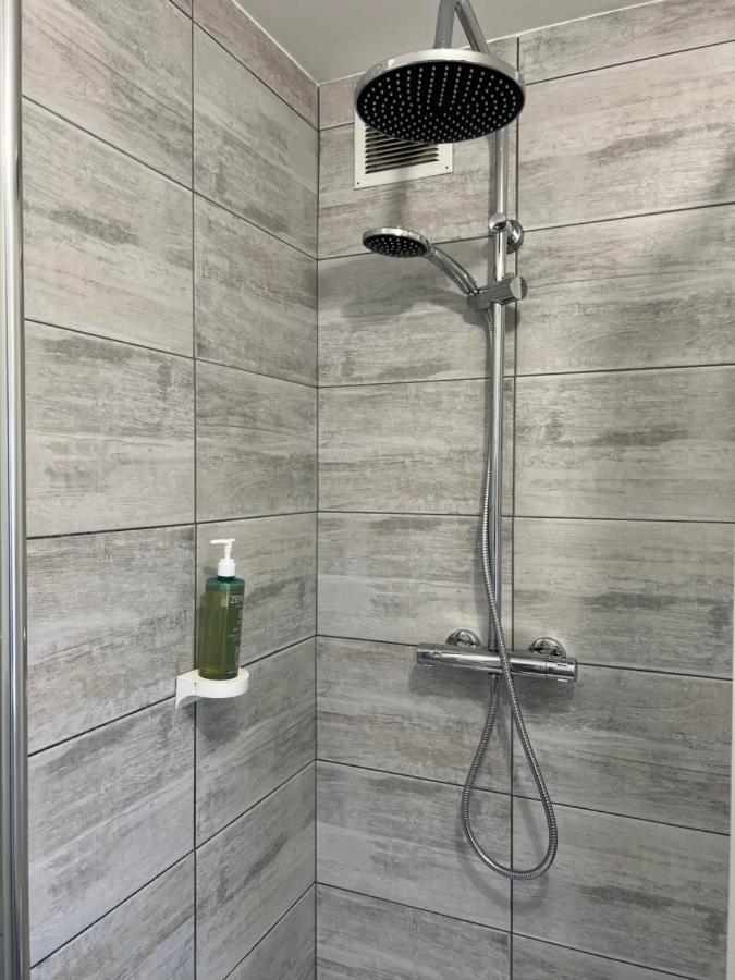 L'Auberge De La Gare, Appartements Tout Confort, Proches Gare Yzeure Kültér fotó