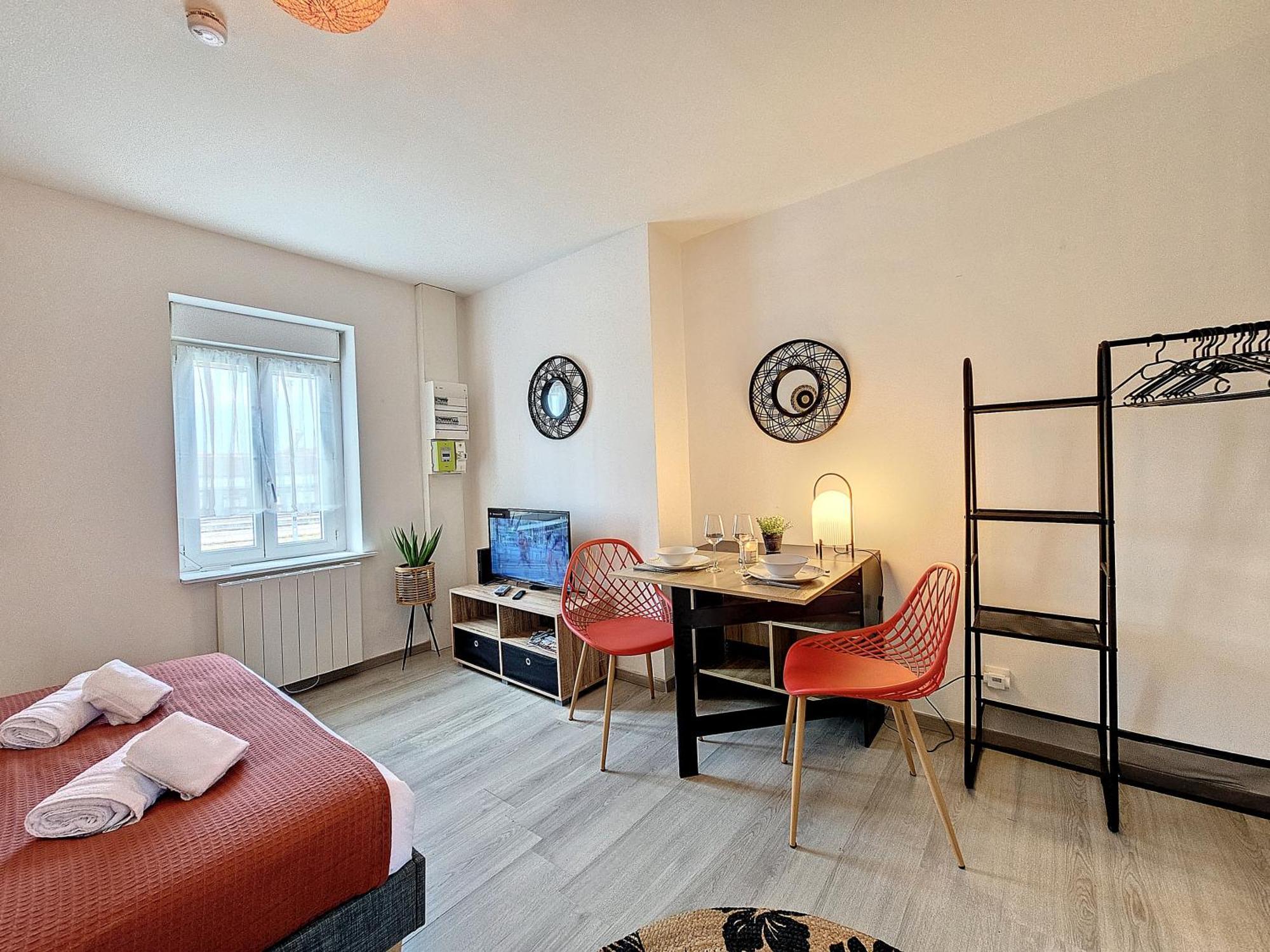 L'Auberge De La Gare, Appartements Tout Confort, Proches Gare Yzeure Kültér fotó